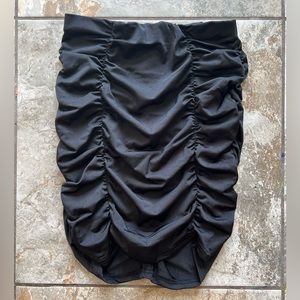 Scrunch skirt booty enhancing size small